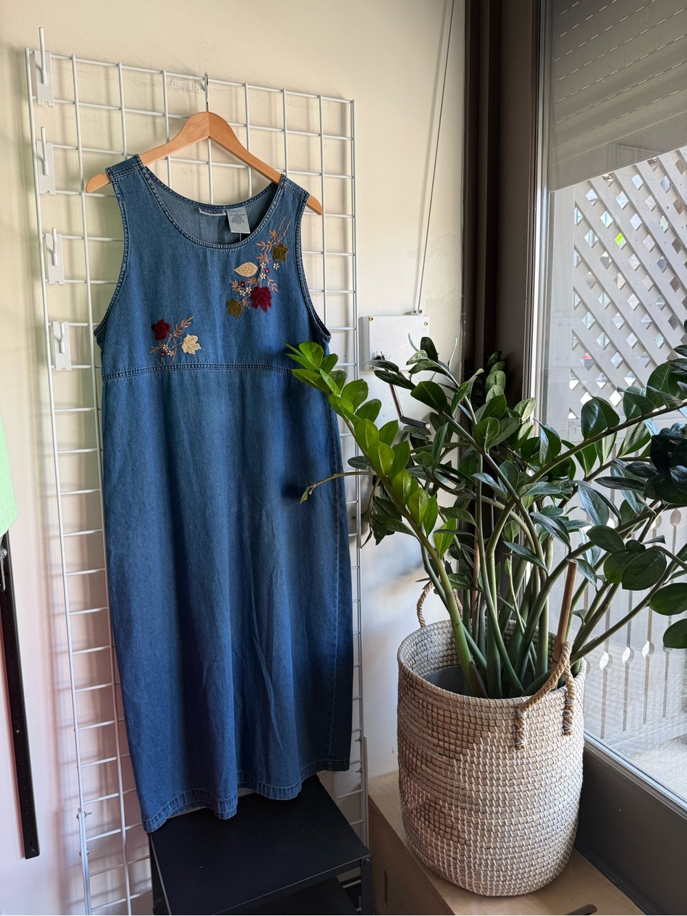 Autumn Embroidered Vintage Denim Maxi Dress